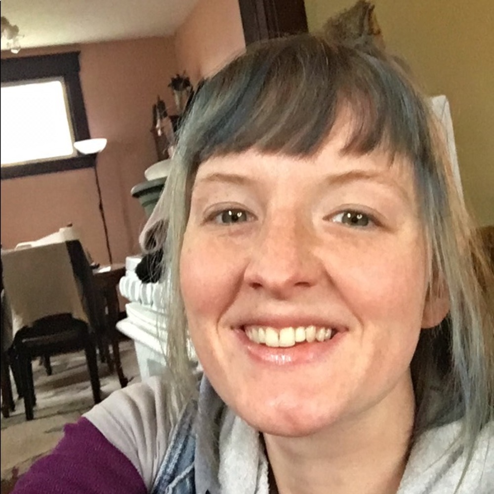 Meet your Posher, Alexandra